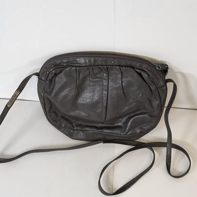 LOT 125: Lot of Assorted Purses and Wallets