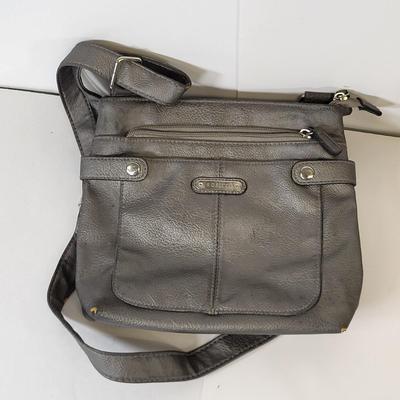 LOT 125: Lot of Assorted Purses and Wallets