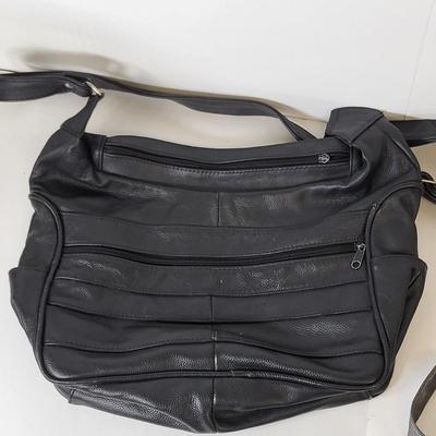 LOT 125: Lot of Assorted Purses and Wallets