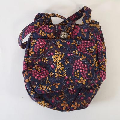 LOT 126: Diverse Lot of Purses and Bags