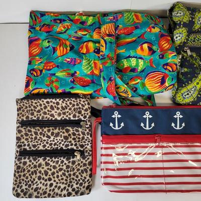 LOT 126: Diverse Lot of Purses and Bags
