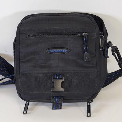LOT 129: Pair of Olympus and Minolta Cameras With Travel Bags