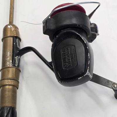 LOT 135: Vintage Fishing Rod W/Pflueger Freespeed 100 Spinning Reel & An LL Bean Travel Rod W/Case