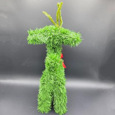 LOT 138: Vintage Christmas Floral/Candle Decorative Items.