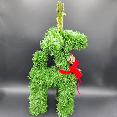LOT 138: Vintage Christmas Floral/Candle Decorative Items.