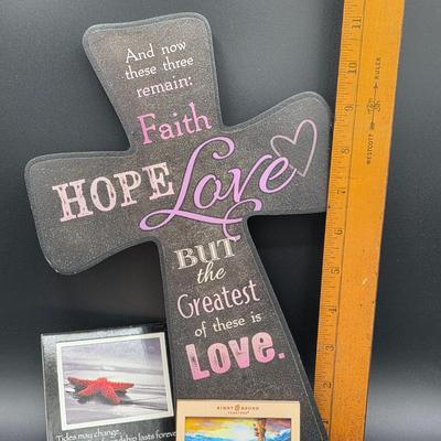 LOT 140: Vintage Home Decor Collection, Includes Electric Candle Warmers, Framed Cottage Prints, Inspirational Items & More