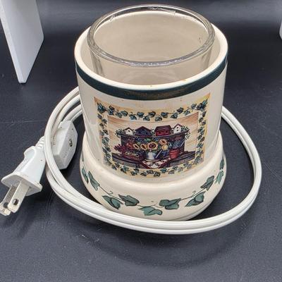 LOT 140: Vintage Home Decor Collection, Includes Electric Candle Warmers, Framed Cottage Prints, Inspirational Items & More
