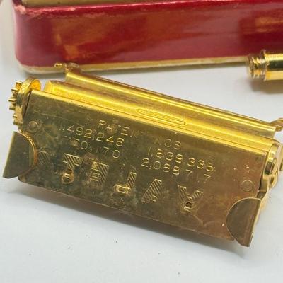 LOT 148: Vintage 1940s Bakelite Trinket/Cigarette Box & 2 Vintage Razors