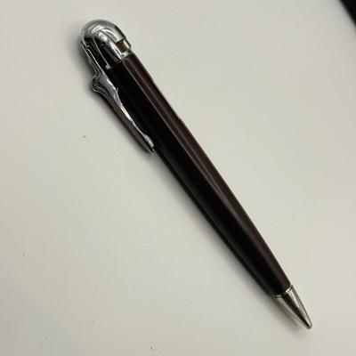 LOT 149: Vintage Ronson Lighter Collection