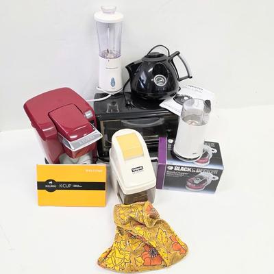 LOT 164: Kitchen Essential Collection, Includes Vintage Electric Waring Pro Ice Crusher W/ Groovy Cozy, Keurig KCup Machine, Electric...