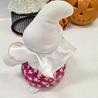 LOT 167: Halloween Collection, Contains Vintage Cling Stickers, Ghosts, Pumpkins & More