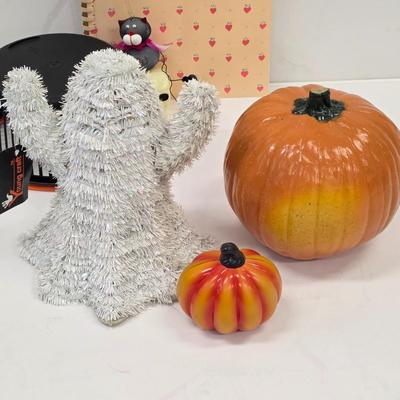 LOT 167: Halloween Collection, Contains Vintage Cling Stickers, Ghosts, Pumpkins & More