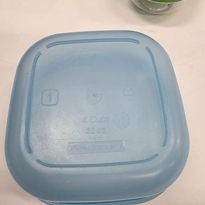 LOT 170: Large Lot of Kitchen Storage Containers, Includes Sterilite & Zip Lock, Pottery Bowl Made in France, Gemco Glass Apple...