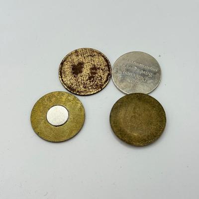 LOT 171: Magnetic Golf Ball Markers & Hat Clips