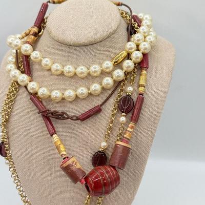 LOT 173: Beaded Necklace Collection