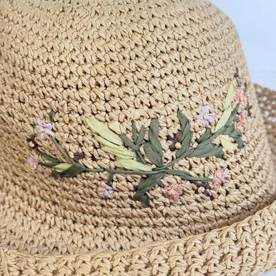 LOT 177: Summer Straw Hats Collection