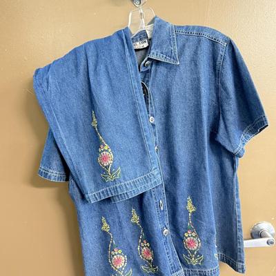 LOT 180: Embroidered Denim Shirts & More