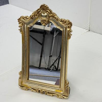 LOT 181: Variety of Photo Frames & Small Mirrors