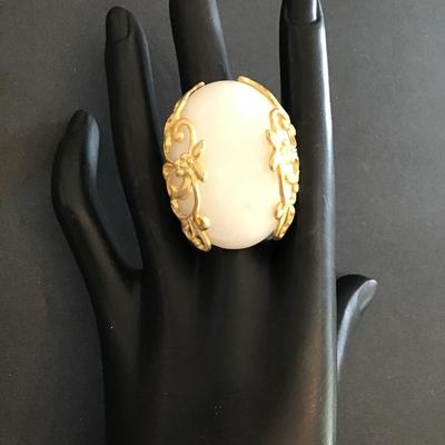Beautiful, chunky dolomite glow by Sheila fajI Brusted 18 karat gold plated ring