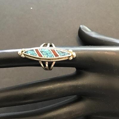 SilverToned fashion Ring with turquoise type chips