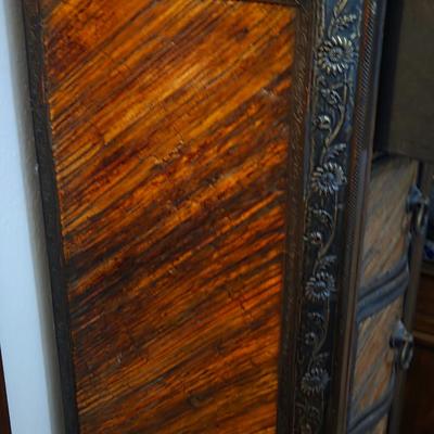 Six drawer chest