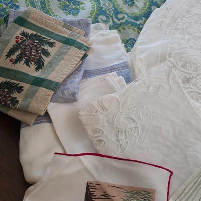 Assorted linens