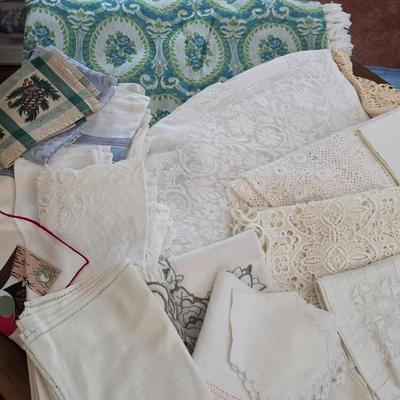 Assorted linens