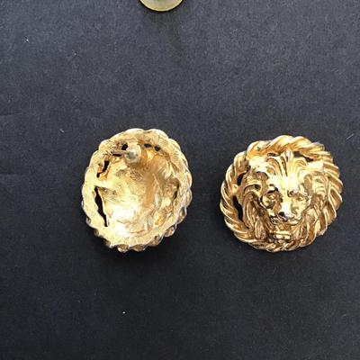 Vintage Gold toned Lions head stud back earrings