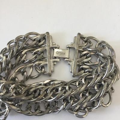 Beautiful vintage designer Monet Silver-tone bracelet very nice very beautiful three strand