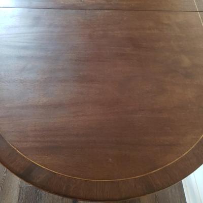 Oval Clawfoot Table