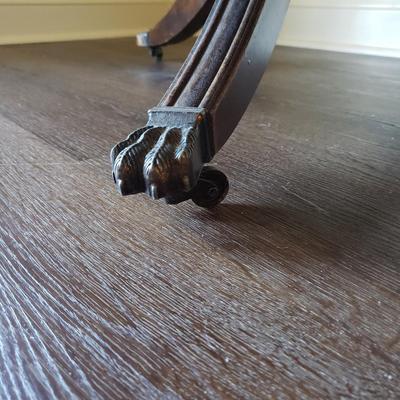Oval Clawfoot Table