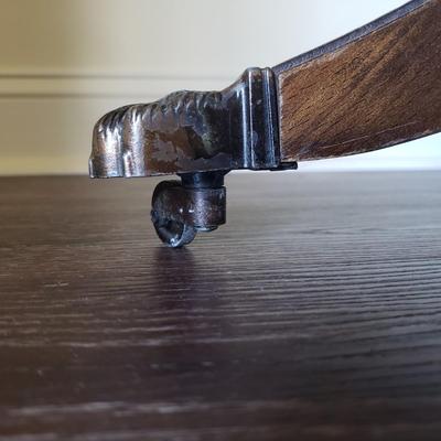Oval Clawfoot Table