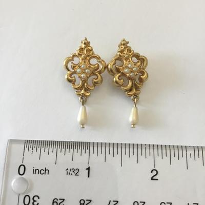 Vintage Avon statement earrings