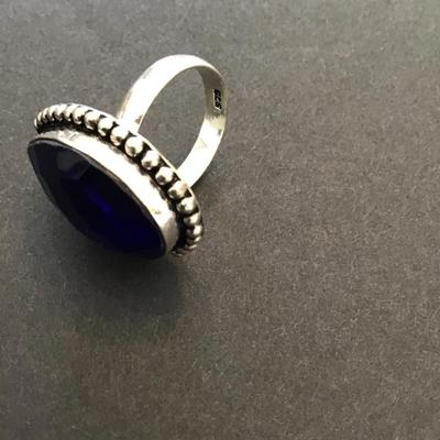 Beautiful silver 925 ring with dark blue rhinestone
