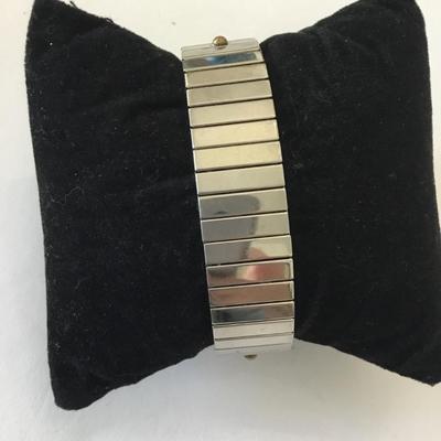 Cute mid century stretch bracelet