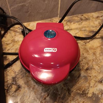 MINI WAFFLE MAKER, FOOD CHOPPER AND A TWO SLICE TOASTER