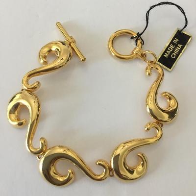 Beautiful vintage, vintage, gold bracelet