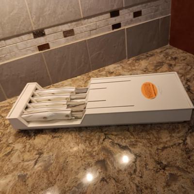 5 PC CUTCO CUTLERY SET WITH HOLDER