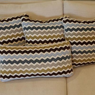 Large Tufted Upholstered Ottoman with Matching Pillows