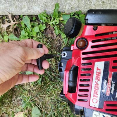Troy Bilt TB685 EC Weed Wacker Edger untested no compression Cord pulls freely