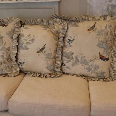 Set of 4 Lage Ruffled Bird & Floral Throw Pillows