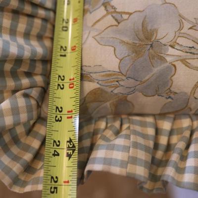 Set of 4 Lage Ruffled Bird & Floral Throw Pillows