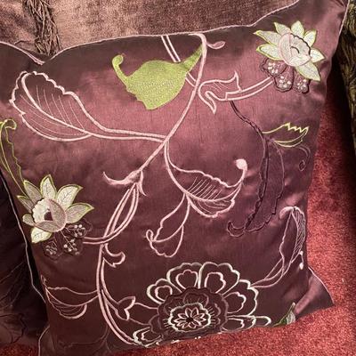 Textile - 6 Throw Pillows