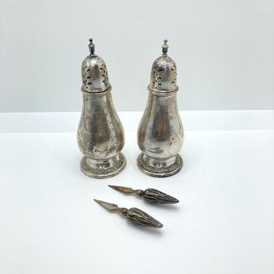 LOT 68: Monogrammed International Sterling S118 Salt and Pepper Shakers and Sterling Corn Cob Holders - TW 119.88g