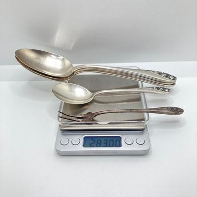 LOT 71: Gorham "Lily of the Valley" Sterling Flatware Set - Tw 1913.66g