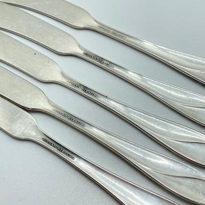 LOT 71: Gorham "Lily of the Valley" Sterling Flatware Set - Tw 1913.66g