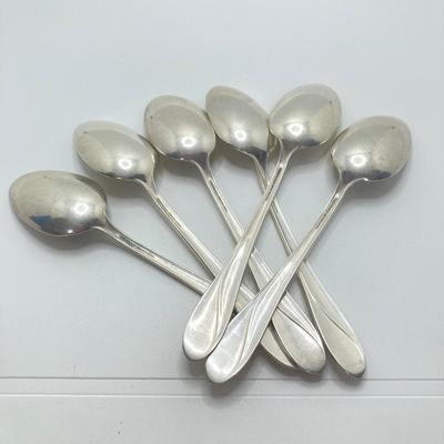 LOT 71: Gorham "Lily of the Valley" Sterling Flatware Set - Tw 1913.66g