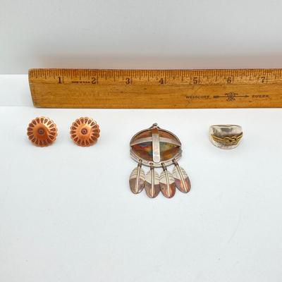 LOT 80: Clemens Handmade Pendant, Tied Knot Mexico Ring Size 9.5 with Screw Back Copper Earrings