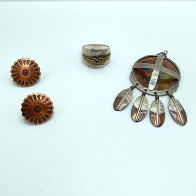 LOT 80: Clemens Handmade Pendant, Tied Knot Mexico Ring Size 9.5 with Screw Back Copper Earrings