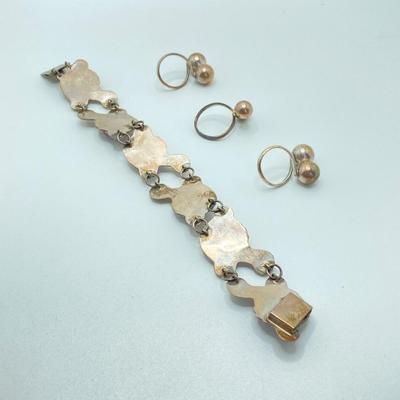LOT 81: Beautiful Mexican Sterling Amethyst Bracelet with Three Adjustable Sterling Rings